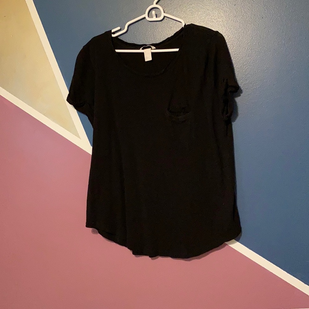 Black shirt